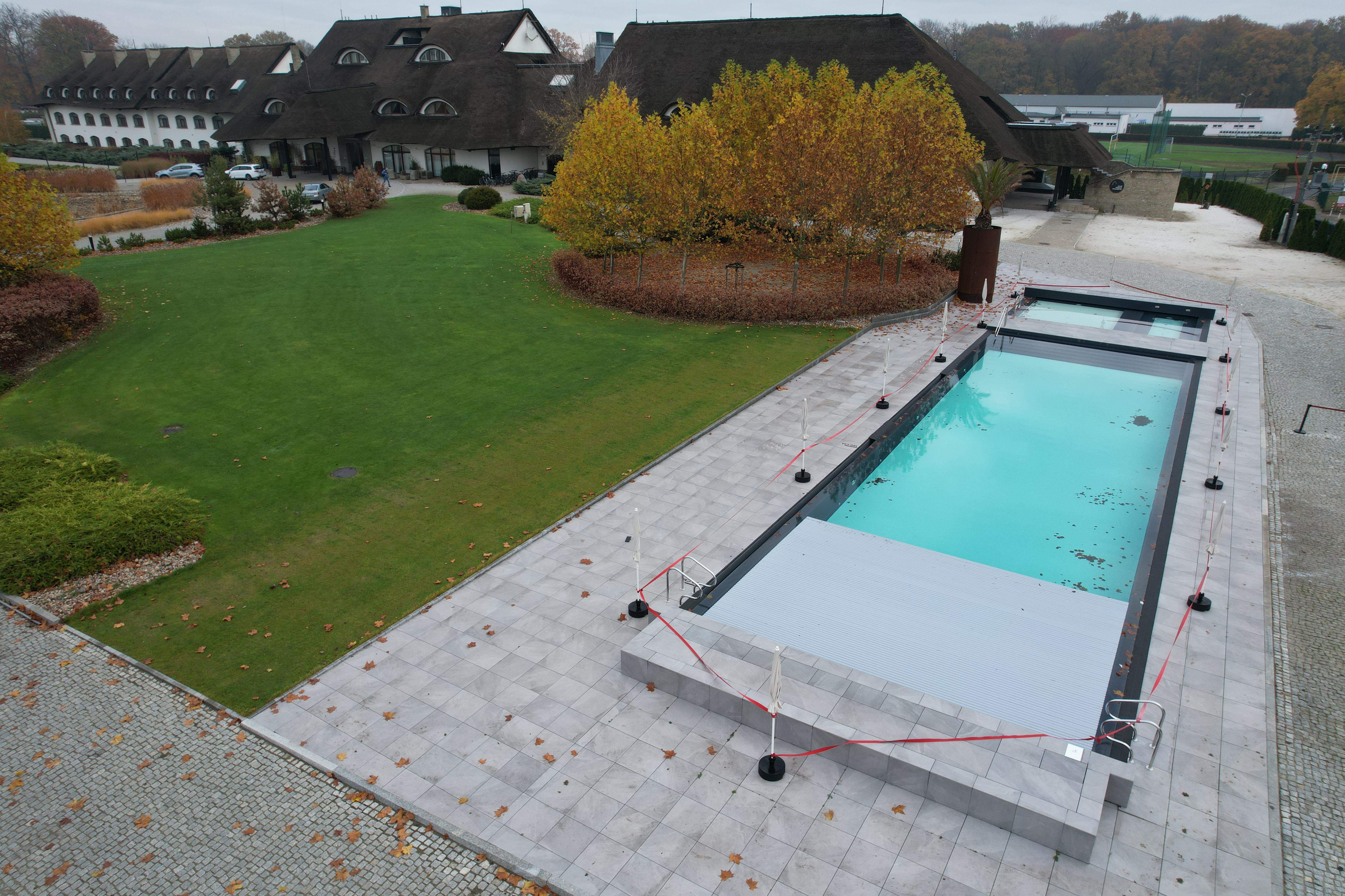 Liderpool Unterwasser-Rollladenbeckensysteme